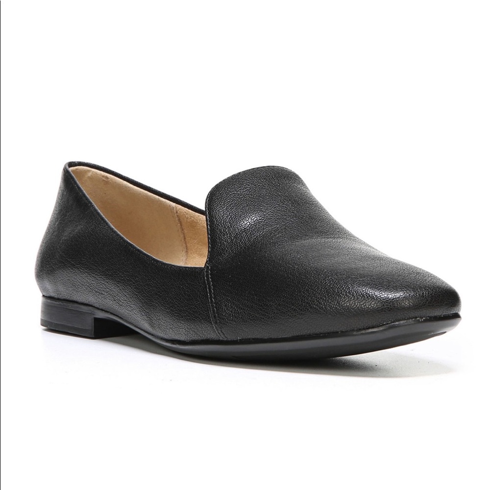 🆕 Naturalizer Emiline Flat Loafer